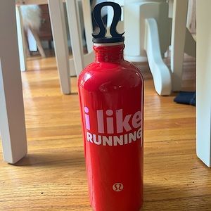 lululemon waterbottle